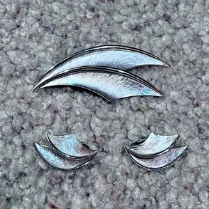 Vintage Crown Trifari Brooch and Earrings Set